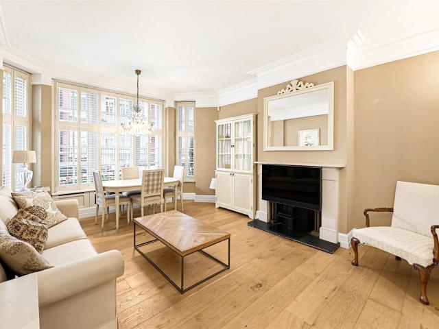Apartment for rent in Knightsbridge, Greater London