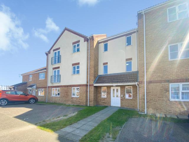 Apartment for rent in Southtown, Stokesby