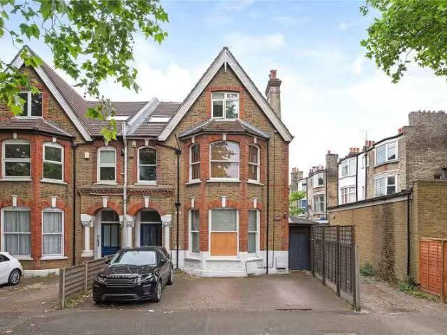 Apartment for rent in Greater London