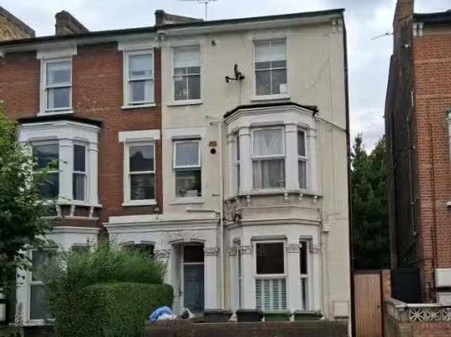 Apartment for rent in Loughborough Junction, Greater London