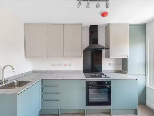 Apartment for rent in Herne Hill, Greater London