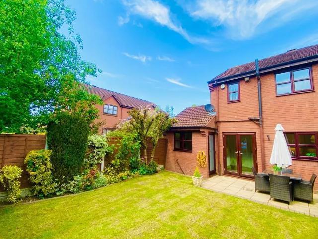 House for rent in Burntwood Green, Lichfield