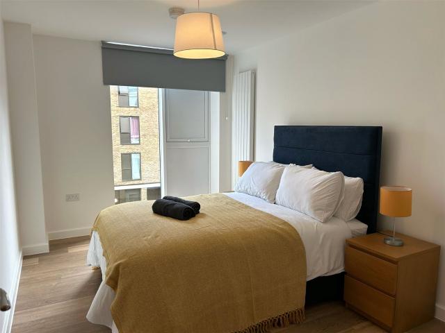 Studio for rent in Ashley Park, Surrey