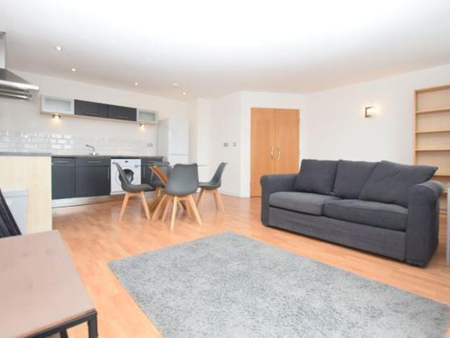 Apartment for rent in Saint George's, South Yorkshire