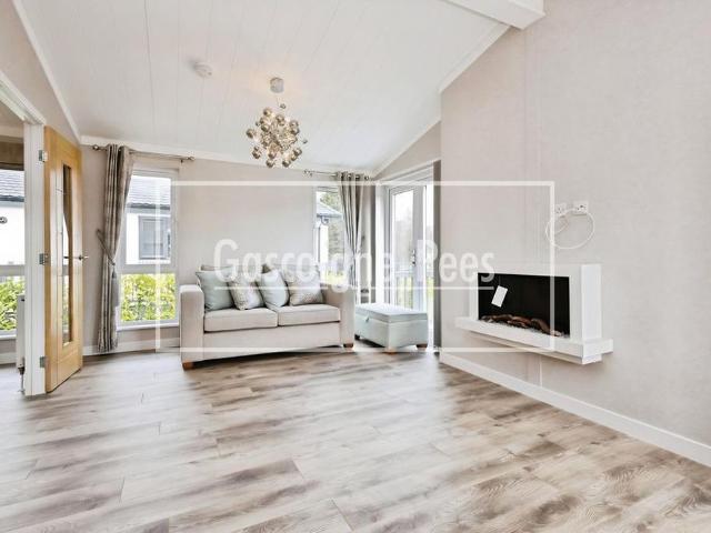 House for rent in Fole, Surrey