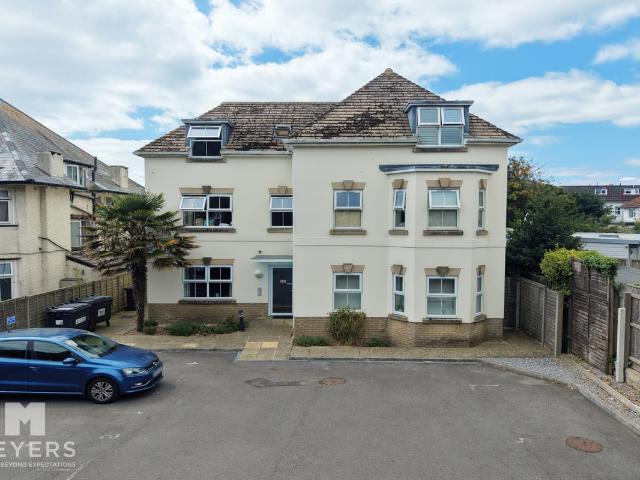 Apartment for rent in Wick, Bournemouth