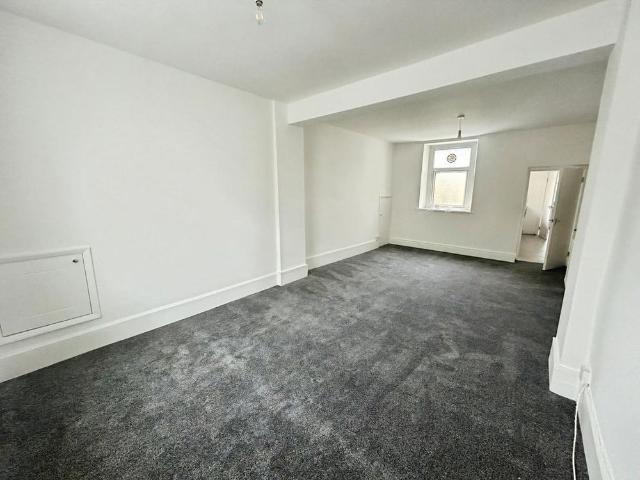 House for rent in Cimla, Neath