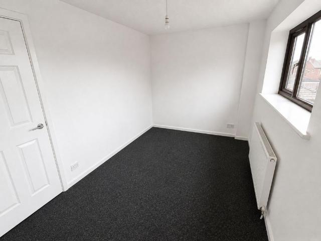 House for rent in Burnedge, Greater Manchester