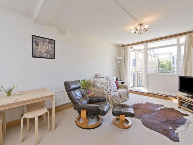 House for rent in Clapham, Greater London