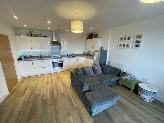 House for rent in Carshalton Beeches, Greater London