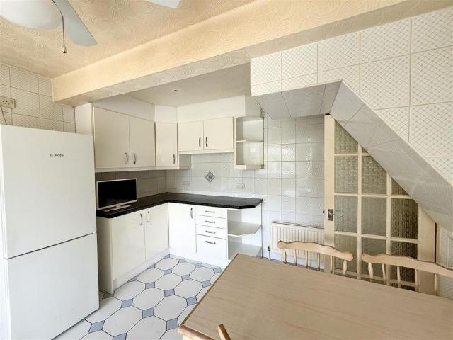 House for rent in Shreding Green, Richings Park
