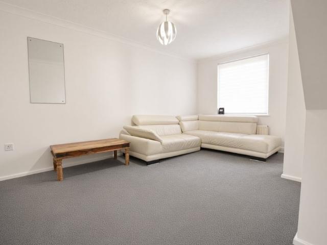 House for rent in West Bedfont, Lower Halliford