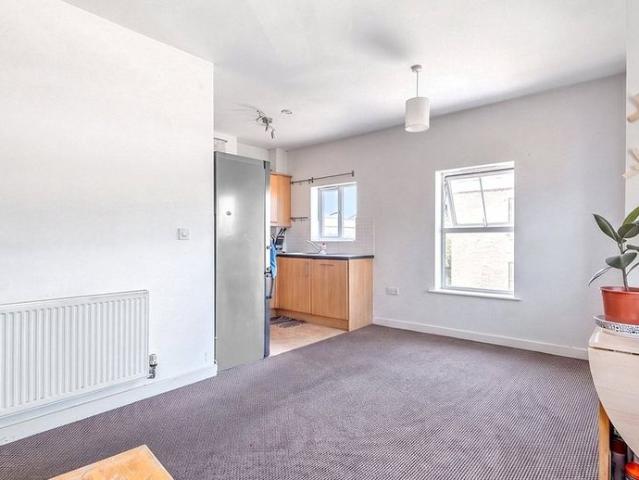 Apartment for rent in Midway, Kent