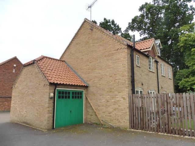 House for rent in South Bretton, Peterborough
