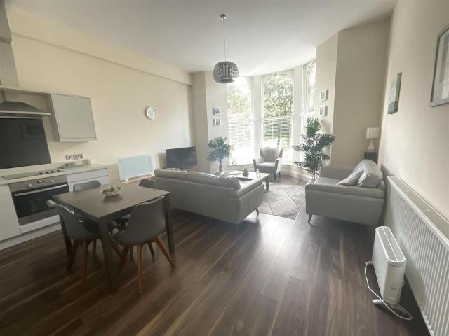 House for rent in South Cliff, Kepwick