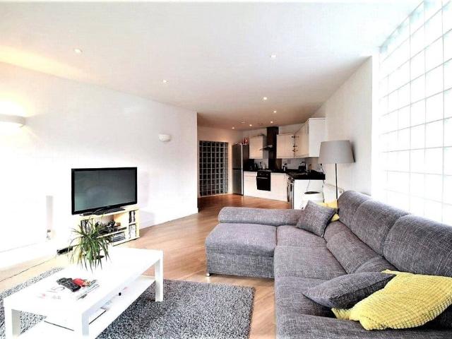 House for rent in Palmers Green, Greater London