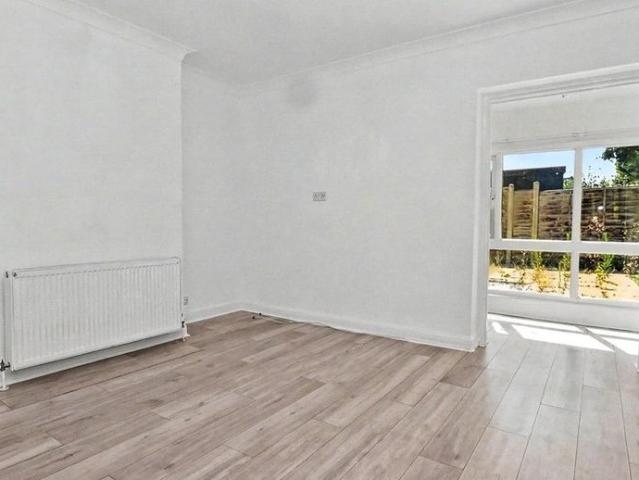 House for rent in Barnehurst, Greater London