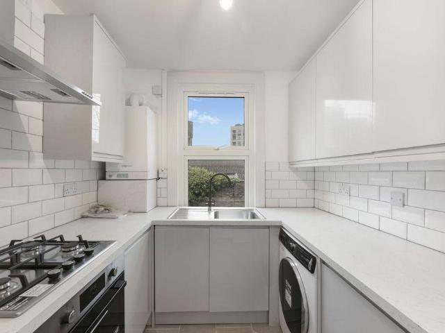House for rent in London Borough of Tower Hamlets, Greater London