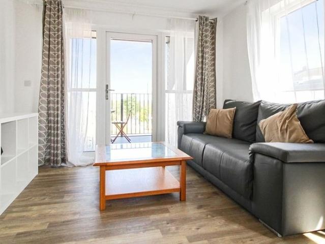Apartment for rent in Castle Hill, Monks Orchard