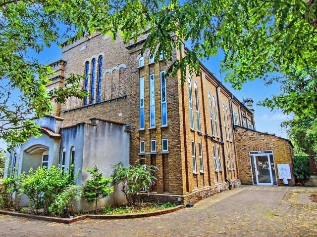 Apartment for rent in Victoria, Greater London