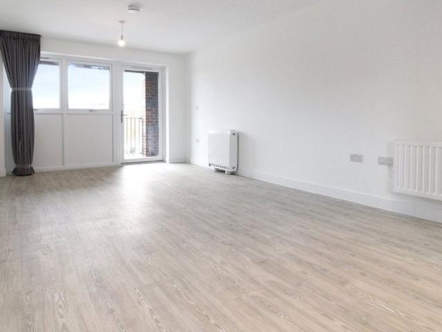 Apartment for rent in Castle Hill, Monks Orchard