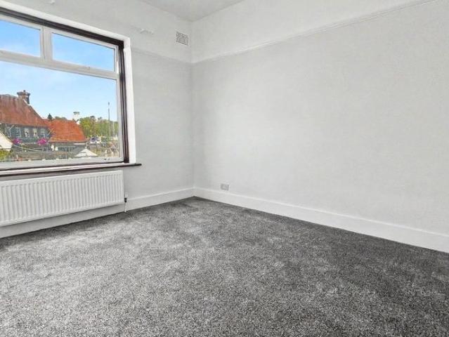 Apartment for rent in Blackfen, Greater London