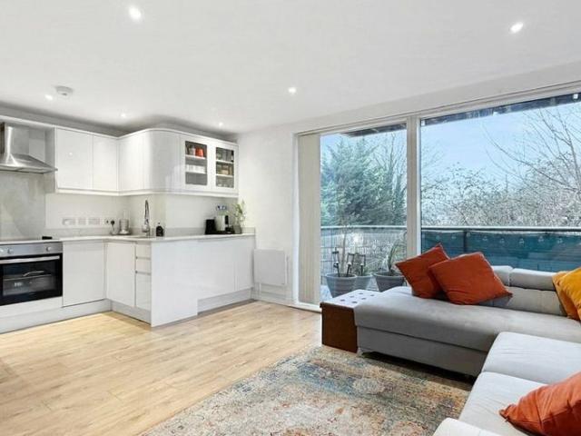 Apartment for rent in Welling, Isle Of Man