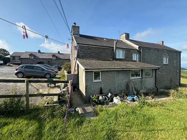 Apartment for rent in Llanbadarn-Trefeglwys, Aberarth