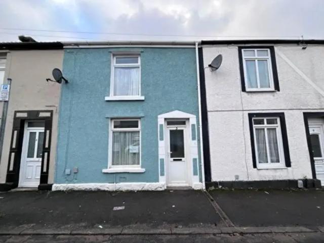 Apartment for rent in Mount Pleasant, Swansea