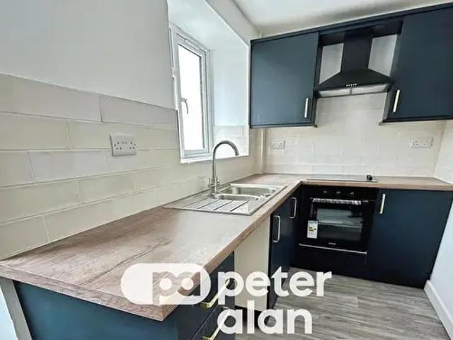 Apartment for rent in Troed-y-rhiw