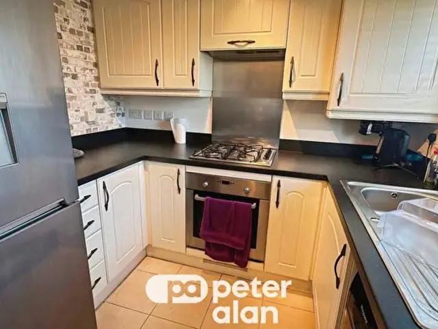 Apartment for rent in St. Bride's Minor, Sarn