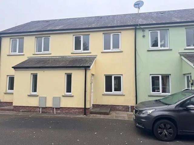 Apartment for rent in Llannon, Y Tymbl / Tumble