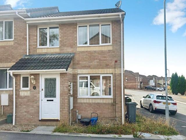 Apartment for rent in Cimla, Neath