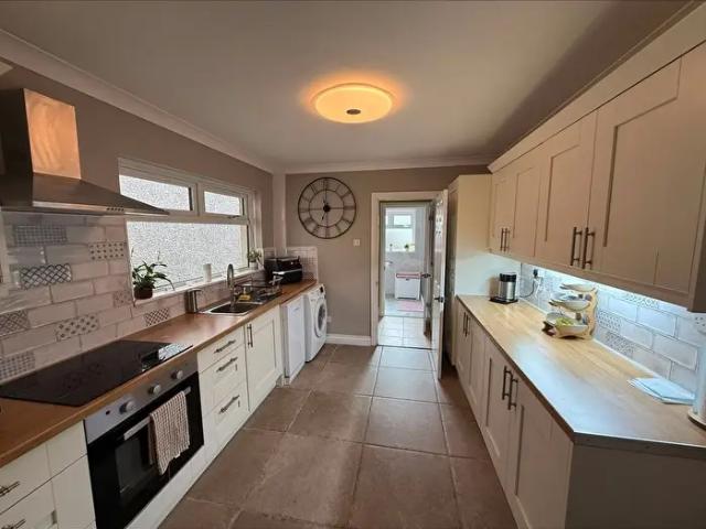 Apartment for rent in Tŷ-isaf, Llanelli
