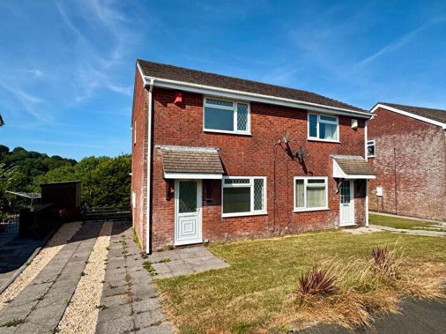 Apartment for rent in Carmarthen, Wales