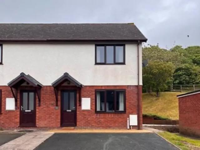 Apartment for rent in Southgate, Penparcau