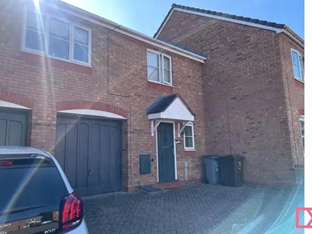 Apartment for rent in Dickens Heath, West Midlands