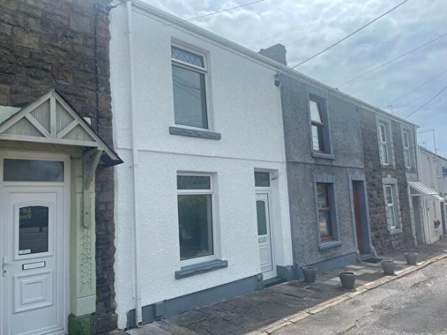 Apartment for rent in Gorseinon, Wales