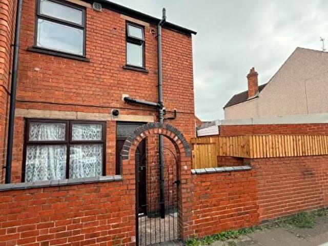 Apartment for rent in Paradise, West Midlands