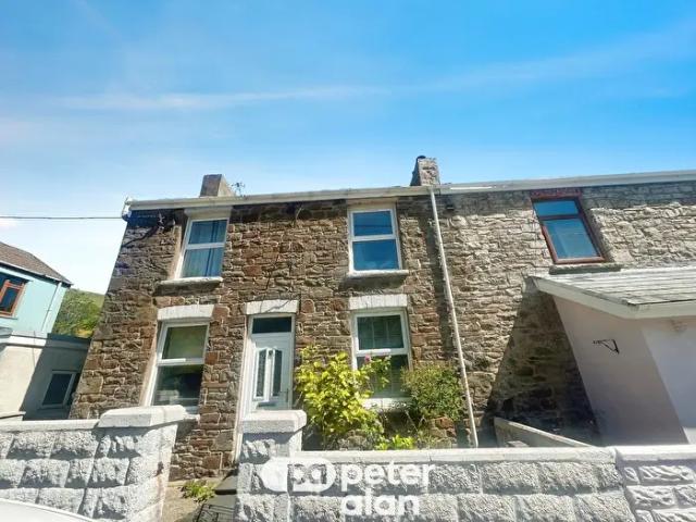 Apartment for rent in Ogmore Valley, Price Town