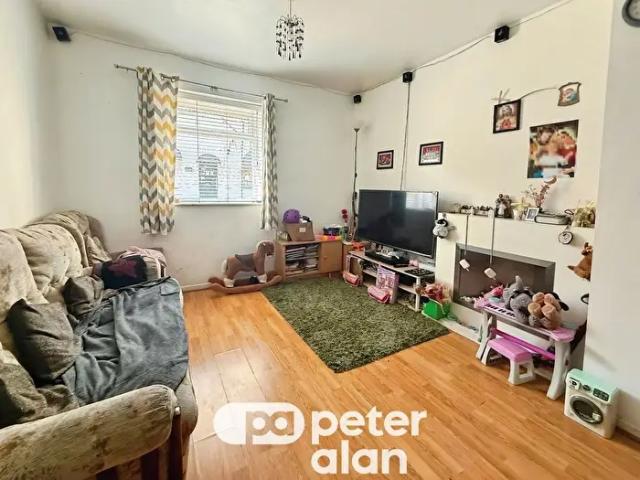 Apartment for rent in Tonyrefail