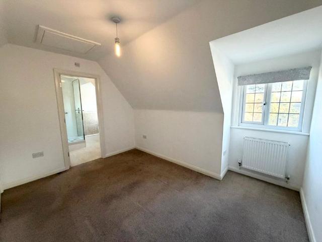 Apartment for rent in Merry Oak, City Of Southampton