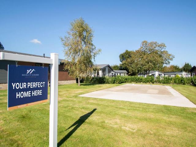 Land for sale in Oakley, Merley