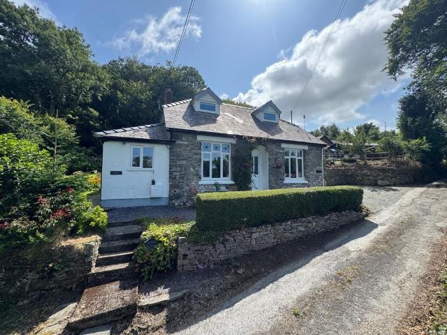 Land for sale in Ciliau Aeron, Wales