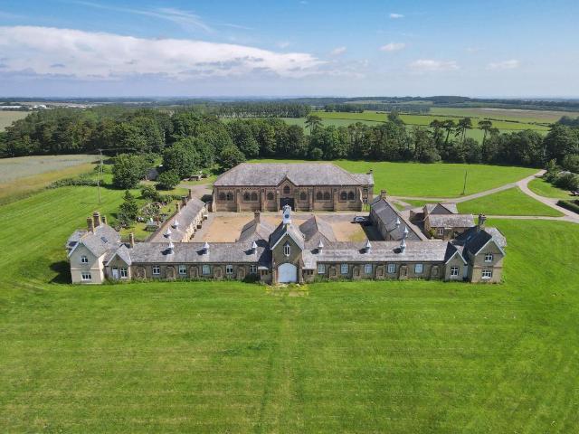Land for sale in Elvington, Ash
