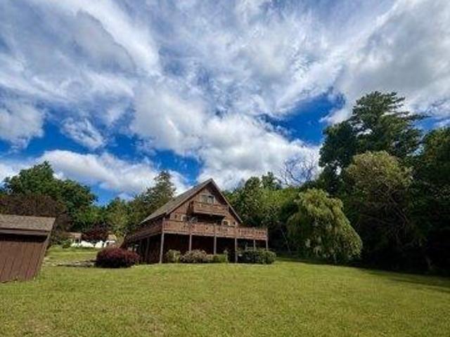 House for sale in Putnam, Connecticut