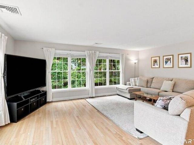 House for sale in Heritage Pines Estates, Putnam