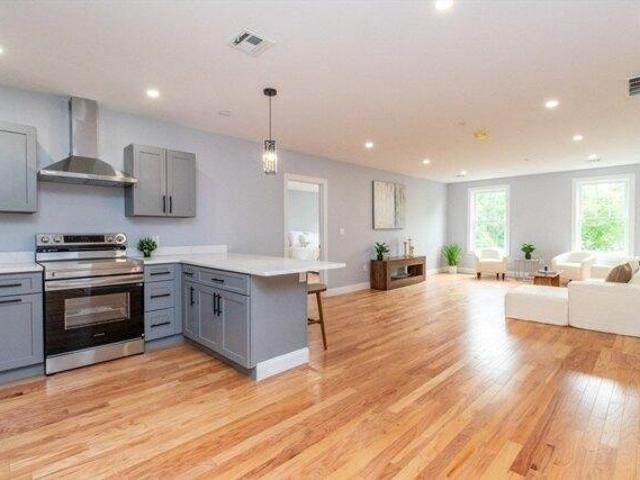 Condo for sale in Quincy, Massachusetts