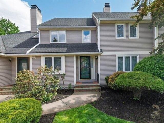 Condo for sale in Randolph, Massachusetts