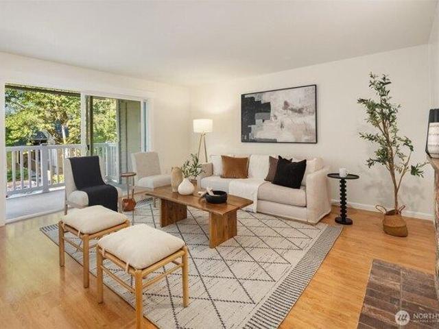 Condo for sale in Redmond, Washington